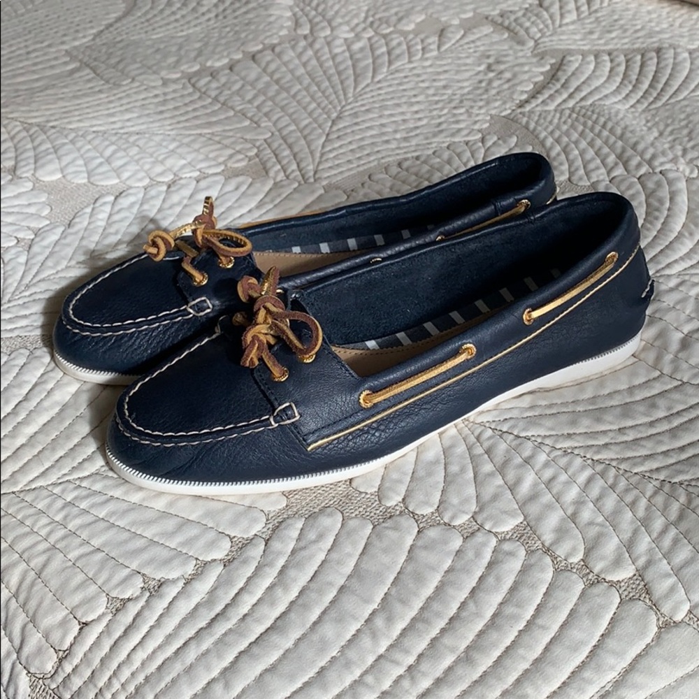Sperry Angelfish Boat Shoes size 10